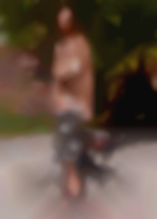 Pretty nudewomen in thire casual fiftys.